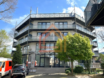 Modernes Apartment im Souterrain mit Außenstellplatz!, 50354 Hürth, Souterrainwohnung zum Kauf